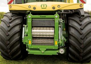 2WD फोरेज हार्वेस्टर Krone BiG X 680