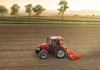 2WD ट्रैक्टर Case IH Farmall 95 A