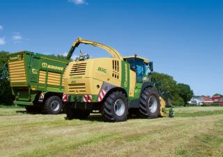 4WD फोरेज हार्वेस्टर Krone BiG X 770