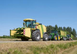 4WD फोरेज हार्वेस्टर Krone BiG X 770