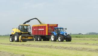 4WD फोरेज हार्वेस्टर New Holland FR 500