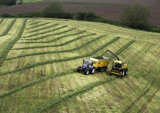 4WD फोरेज हार्वेस्टर New Holland FR 550 