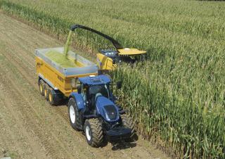 4WD फोरेज हार्वेस्टर New Holland FR 780