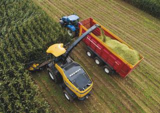 4WD फोरेज हार्वेस्टर New Holland FR 850