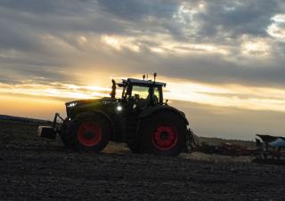 4WD ट्रैक्टर Fendt 1038 Vario PowerPlus