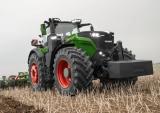 4WD ट्रैक्टर Fendt 1052 Vario Profi+ 
