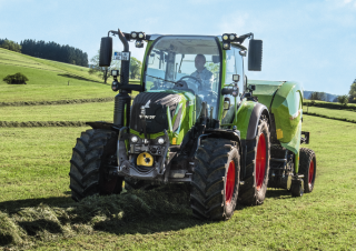 4WD ट्रैक्टर Fendt 311 Vario Power
