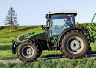 ट्रैक ट्रैक्टर DEUTZ-FAHR 5090.4 D