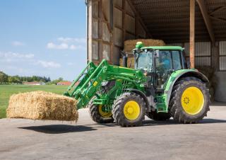 4WD ट्रैक्टर John Deere 6130 M