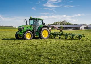 4WD ट्रैक्टर John Deere 6130 M