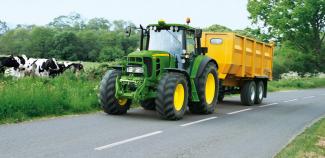 4WD ट्रैक्टर John Deere 6330
