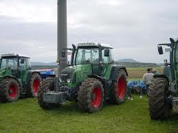4WD ट्रैक्टर Fendt 714 Vario