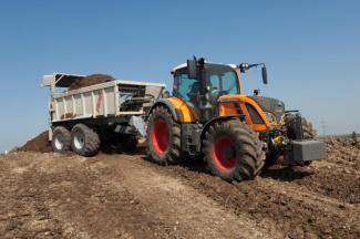 4WD ट्रैक्टर Fendt 724 Vario Power