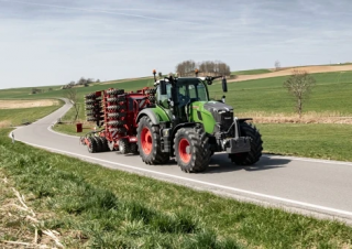 4WD ट्रैक्टर Fendt 726 Vario Power+ 