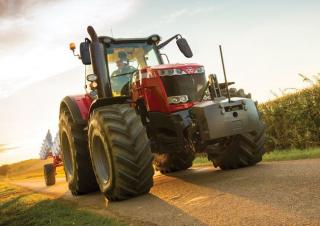 4WD ट्रैक्टर Massey Ferguson 8737	