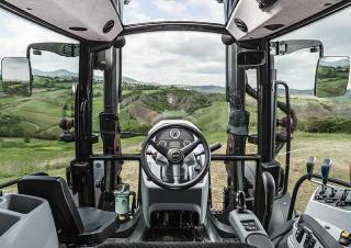 4WD ट्रैक्टर Valtra A 83 HiTech