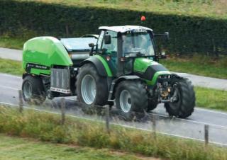 4WD ट्रैक्टर DEUTZ-FAHR Agrotron TTV 410 DCR
