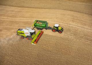 4WD ट्रैक्टर Claas Axion 810 