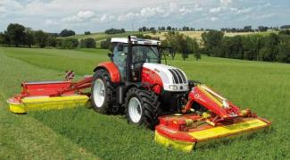 4WD ट्रैक्टर Steyr CVT 6145 Basis