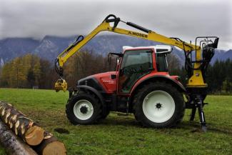 4WD ट्रैक्टर Lindner Geotrac 124