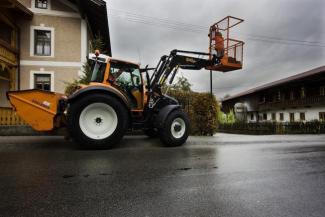 4WD ट्रैक्टर Lindner Geotrac 124