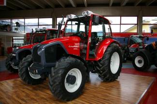 4WD ट्रैक्टर Lindner Geotrac 84