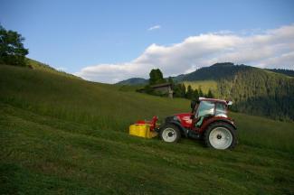 4WD ट्रैक्टर Lindner Geotrac 84