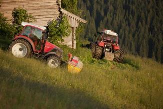 4WD ट्रैक्टर Lindner Geotrac 84