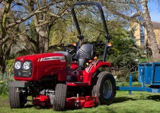 4WD ट्रैक्टर Massey Ferguson MF 1525