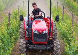 4WD ट्रैक्टर Massey Ferguson MF 1747 HC