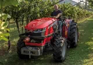 4WD ट्रैक्टर Massey Ferguson MF 3709 V