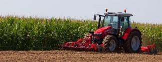 4WD ट्रैक्टर Massey Ferguson MF 5613 Dyna 6