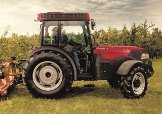 4WD ट्रैक्टर Case IH Quantum 90 N