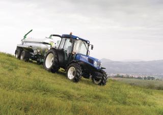 4WD ट्रैक्टर New Holland T 4.105 LP