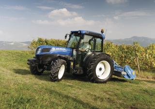 4WD ट्रैक्टर New Holland T 4.105 LP