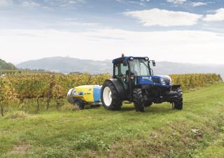 4WD ट्रैक्टर New Holland T 4.105 LP