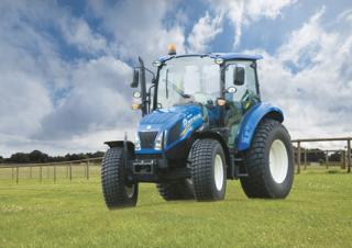 4WD ट्रैक्टर New Holland T 4.75