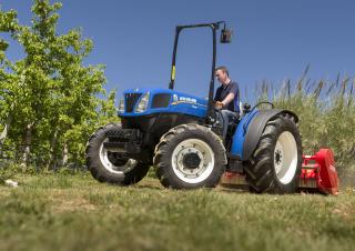 4WD ट्रैक्टर New Holland T 4.95 LP
