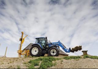 4WD ट्रैक्टर New Holland T 4.95