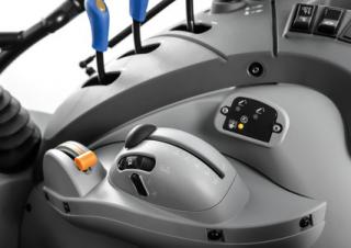 4WD ट्रैक्टर New Holland T 4.95