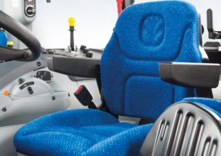 4WD ट्रैक्टर New Holland T 4.95