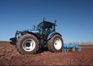 4WD ट्रैक्टर New Holland T 4.95