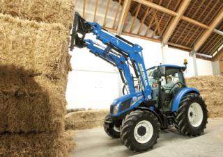 4WD ट्रैक्टर New Holland T4.75