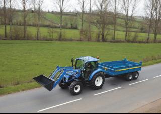 4WD ट्रैक्टर New Holland T4.75