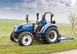 4WD ट्रैक्टर New Holland T4.75 S