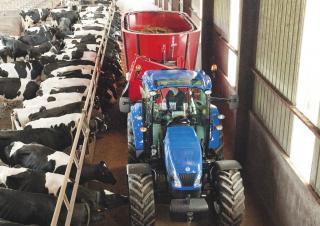 4WD ट्रैक्टर New Holland T5.115