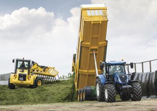 4WD ट्रैक्टर New Holland T7.175 SideWinder II 