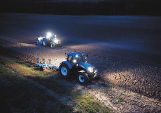 4WD ट्रैक्टर New Holland T7.210