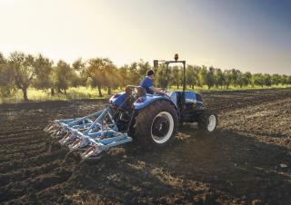 4WD ट्रैक्टर New Holland TD4.100 F