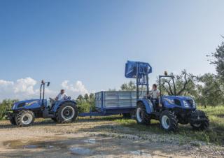 4WD ट्रैक्टर New Holland TD4.90 F